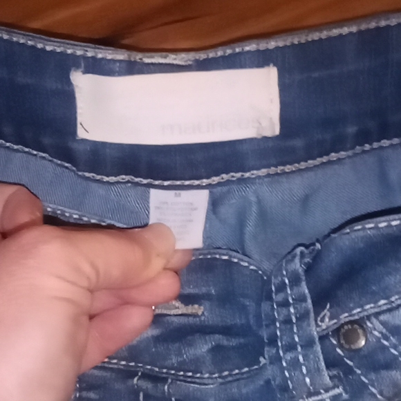 Capris - Picture 2 of 3